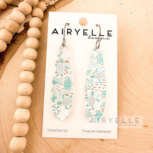 Aqua Sea Turtle Clear Acrylic Teardrop Bar Earrings