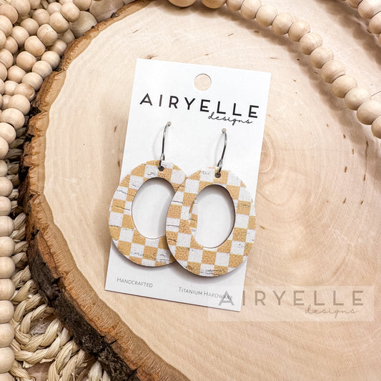 Checkered Cork + Leather Hoop Earrings - Beige & White